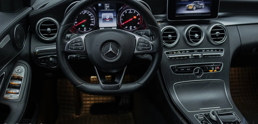 Mercedes-Benz Klasa C cena 114900 przebieg: 114900, rok produkcji 2017 z Okonek małe 631